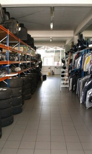 Motor vehicle parts and accessories Photos