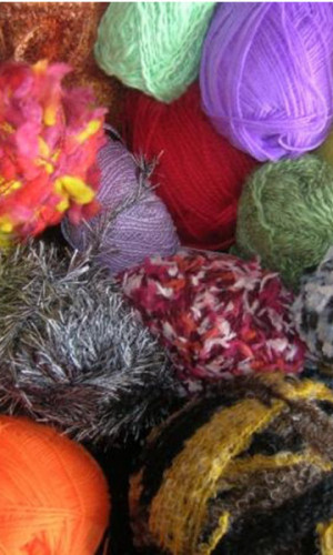 YARNS DIFFERENT MIXTURES Photos